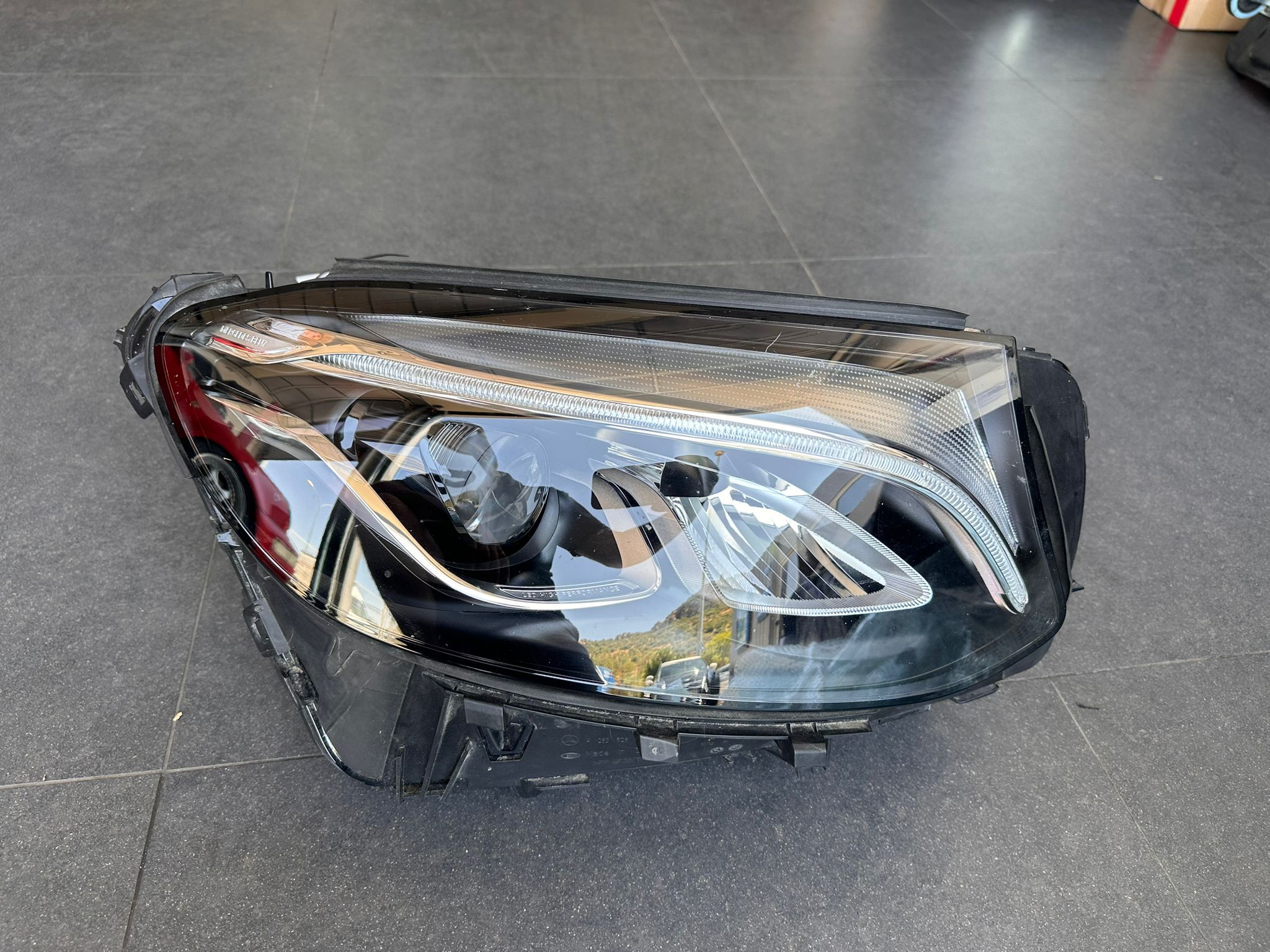 FARO LED DELANTERO DERECHO - A2539061001 MERCEDES BENZ GLC
