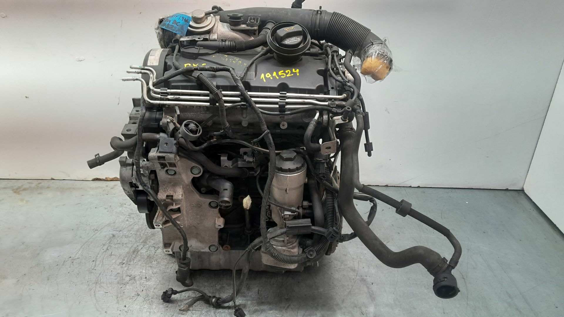 MOTOR COMPLETO - Volkswagen Golf V (1K1) 1.9 TDI 2004 - BKC